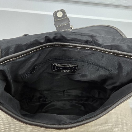 Danier Handtasche schwarz Pebbled Leder Umhängetasche Klapptasche - Bild 6 von 8