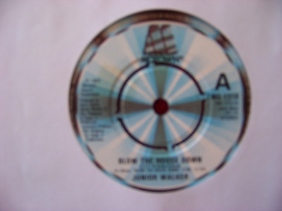 Junior Walker - Blow the house down / Ball baby      Top UK Motown 45
