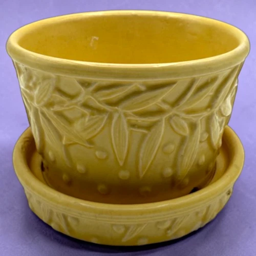 Vintage McCoy Pottery Planter with Attached Saucer Leaves & Berries Hobnail READ