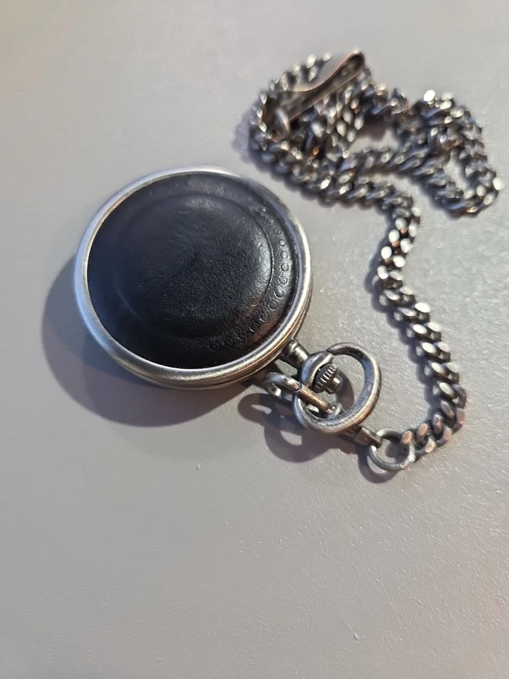 Guess Pocket Watch  - Image 4 of 4