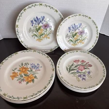 Set of 8 Thomson Pottery Floral Garden Salad - Dessert  & Bread Plates 7” And 6”
