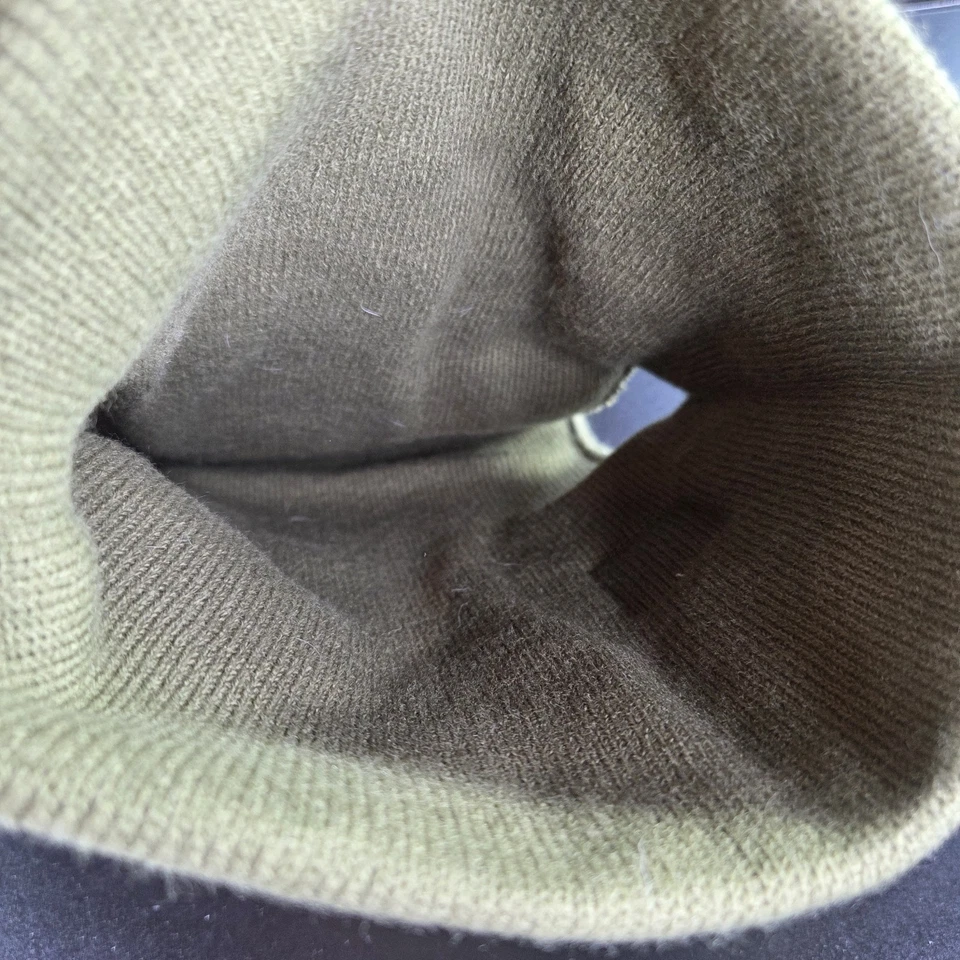 Máscara de tormenta Carhartt WIP tejida aislada talla única pasamontañas verde militar sombrero de invierno Foto 4 de 4