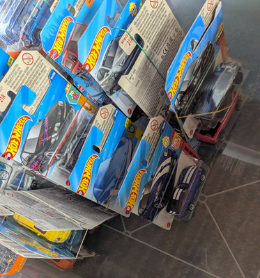 Varianten / Modellautos 1:64 und andere Hot Wheels Jahrgang 2018 mit OVP