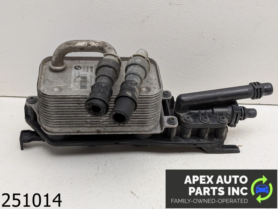 Enfriador de aceite y montaje BMW 745Li 2002-2005 OEM 4,4 L Foto 4 de 4