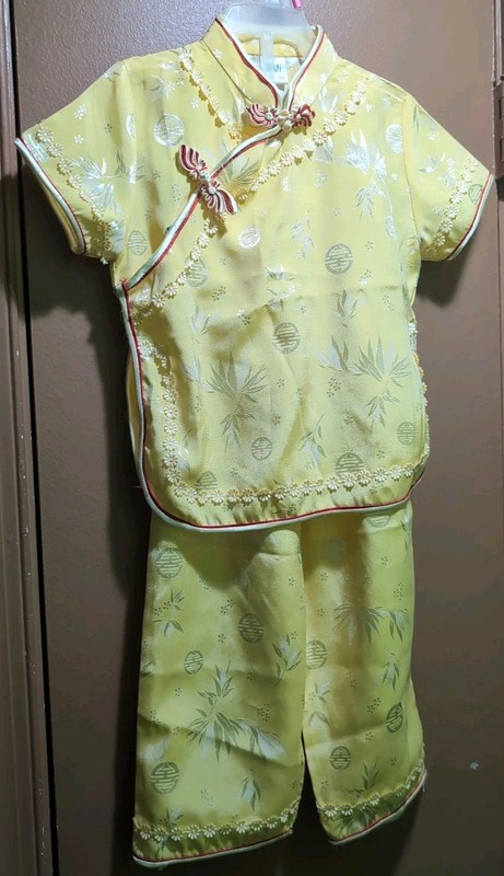New Without Tags- Yellow/Red Flowers, Oriental Style, 2 Piece Pajamas, Size 5/6