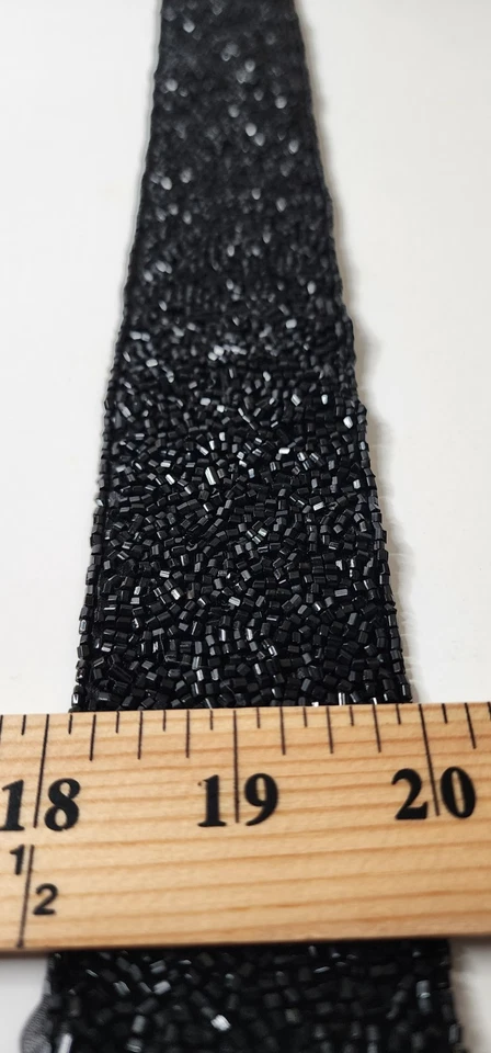 Cinta de diseño negra con cuentas a mano - 1 yarda adorno de alta costura de lujo Foto 2 de 4