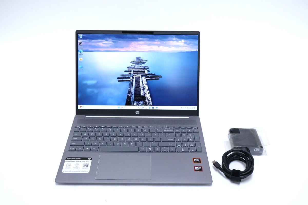 HP Pavilion 16-ag0070wm | AMD Ryzen 7 8840U 8GB RAM 512GB NVMe Win
