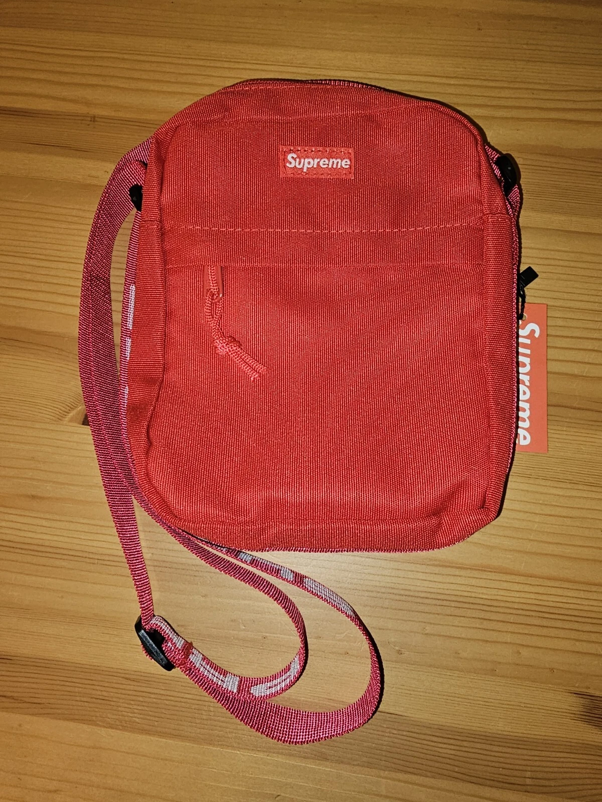 Sac bandoulière nylon Supreme SS18 rouge printemps été 2018 100% authentique neuf