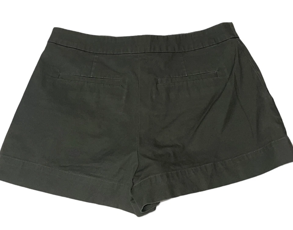 Pantalones Cortos Estilo Chino Kate Spade Saturday Talla 2 Verde Ejército Foto 2 de 4