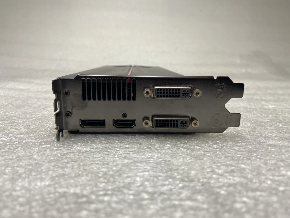 Dell ATI Radeon AMD C001 109-C00137-20 02XTG4 1GB GDDR5 GPU -TESTED - Image 3 of 4