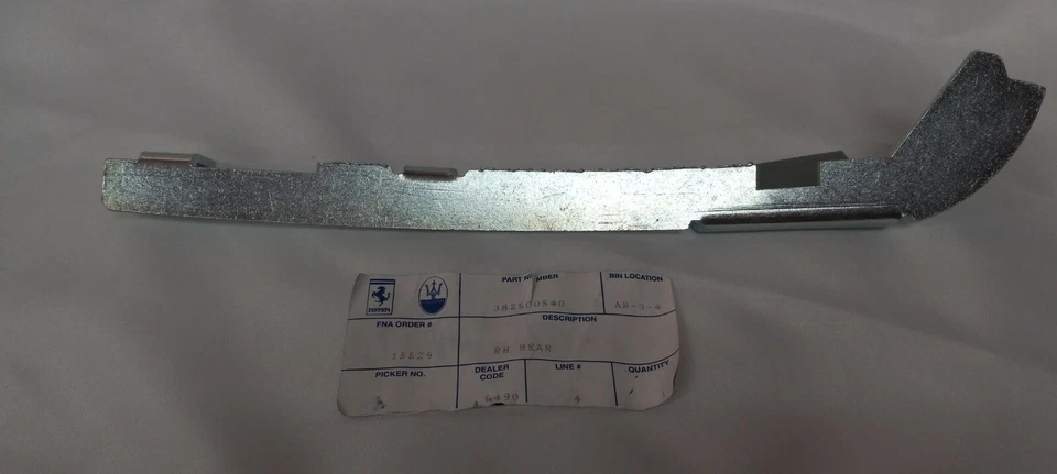 Maserati 4200 R.H. ПЛАСТИНА ПОДХОДИТ ДЛЯ КУПЕ 4200 И БОЛЕЕ СМ. ТАБЛИЦУ СООТВЕТСТВИЯ - Изображение 2 из 2