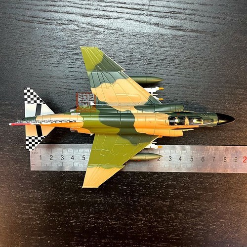 Maquette F-4 Phantom II VF-84 – Échelle 1/100 – Métal Moulé Sous Pression – Chasseur Militaire Playkits – 18 Cm