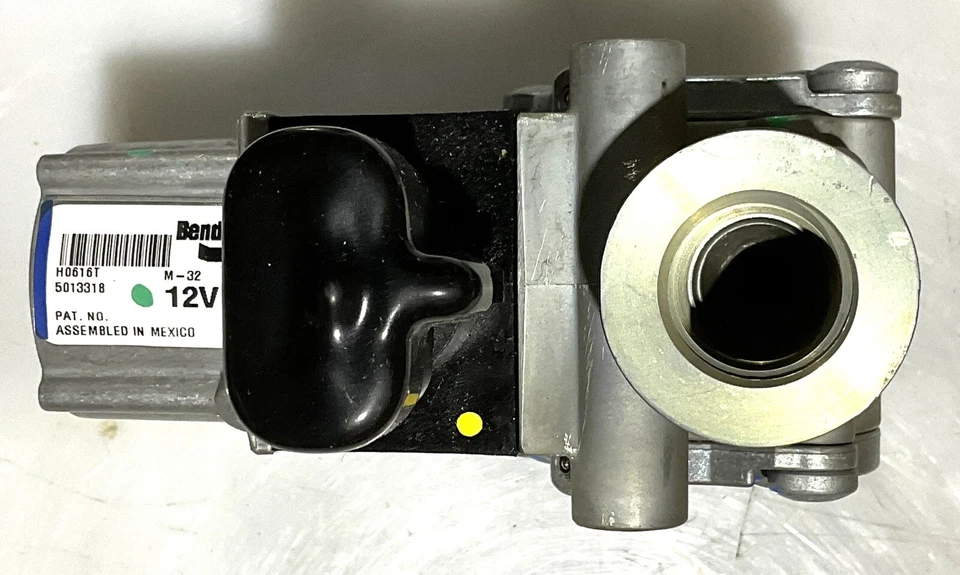 GENUINE NEW BENDIX BRAKE VALVE 801585 5013318 K0209T M-32 - Image 4 of 4