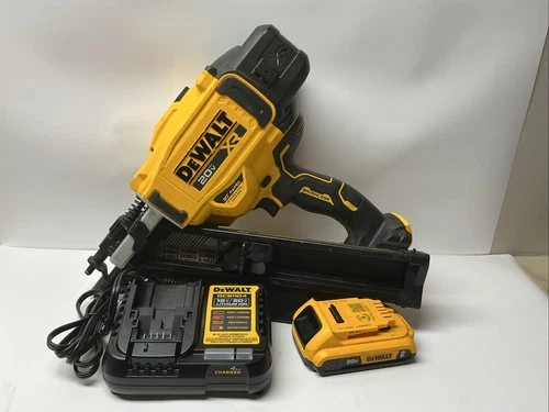 DEWALT 20 V 30° Framing Nailer DCN930 W Battery2.0 And Charger DCB1104 ⚡️USED⚡️