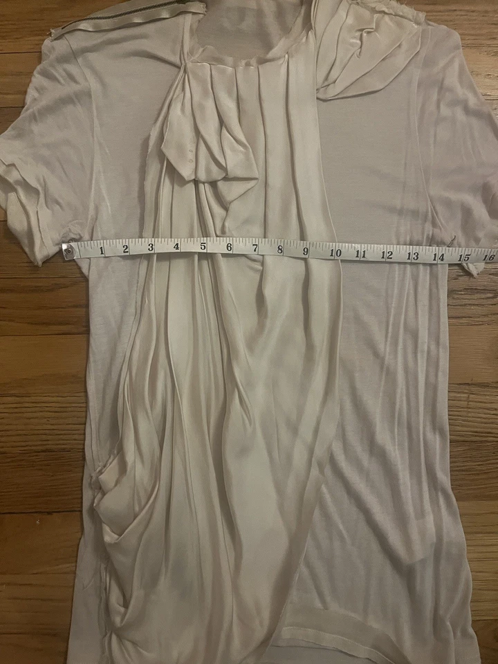 Top Lanvin de seda con cuello drapeado manga corta cremallera hombro Foto 4 de 4