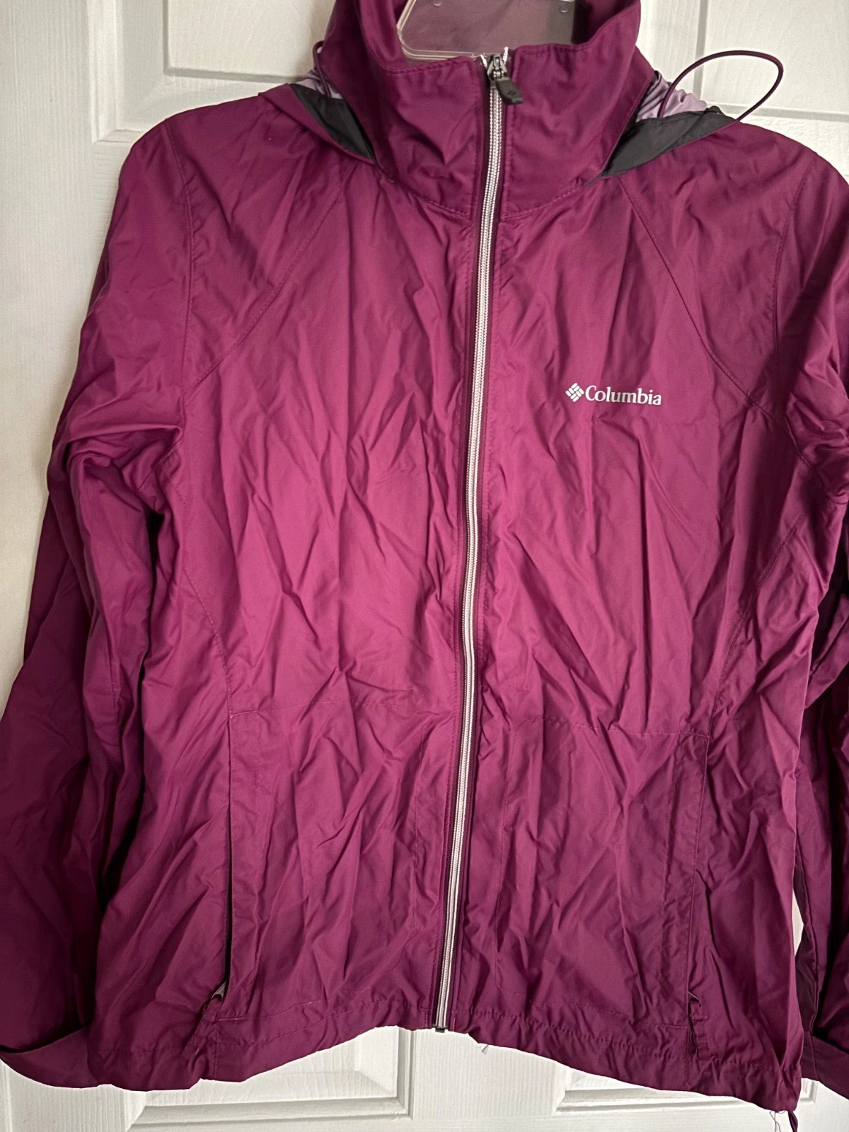 Columbia Burgundy Lightweight Hoodie Size M