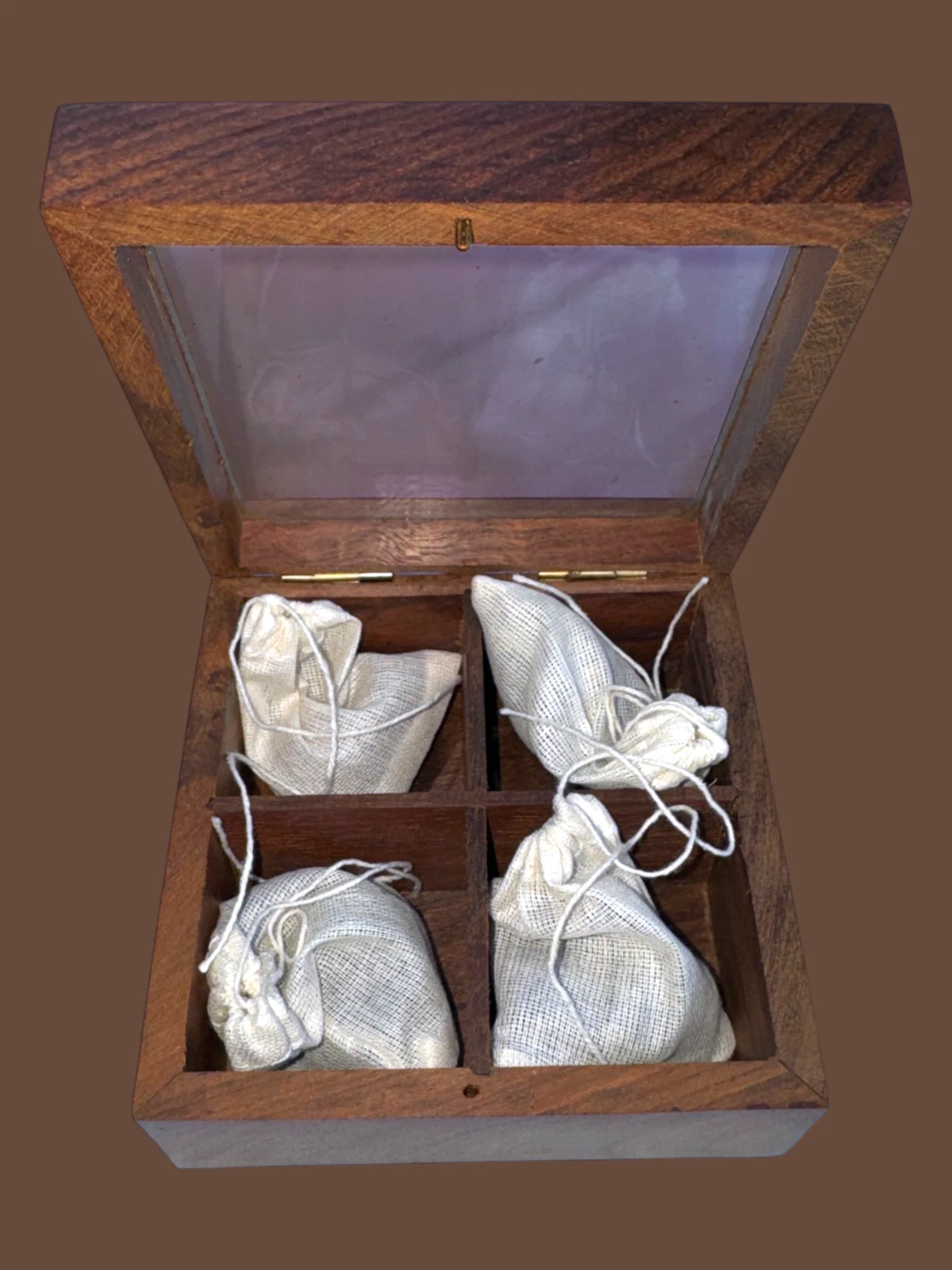 Square Shape Mahogany Spice Box w.Glass and Four Bags 12x12x4 cm _PERFECT 🎁🎁🎁