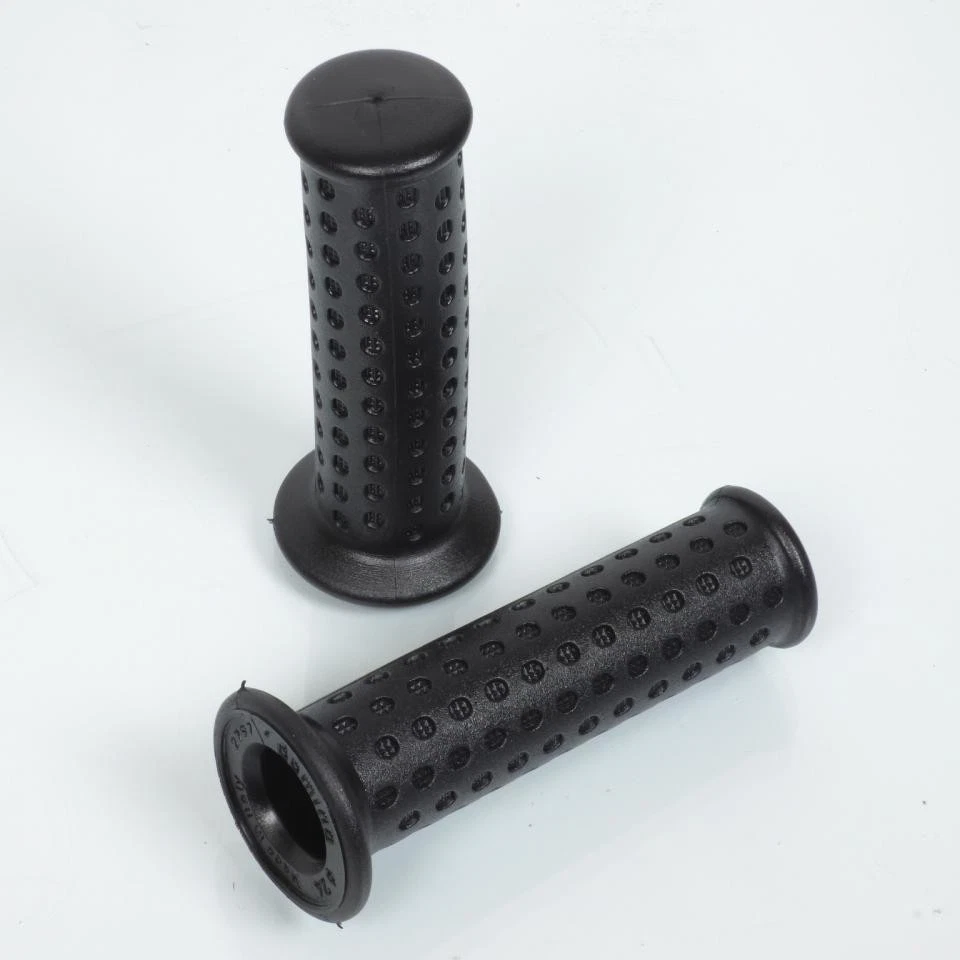 Paire poignée Domino pour scooter Aprilia 50 SR Motard 2T 2012 à 2014 274489 / - Photo 1/1