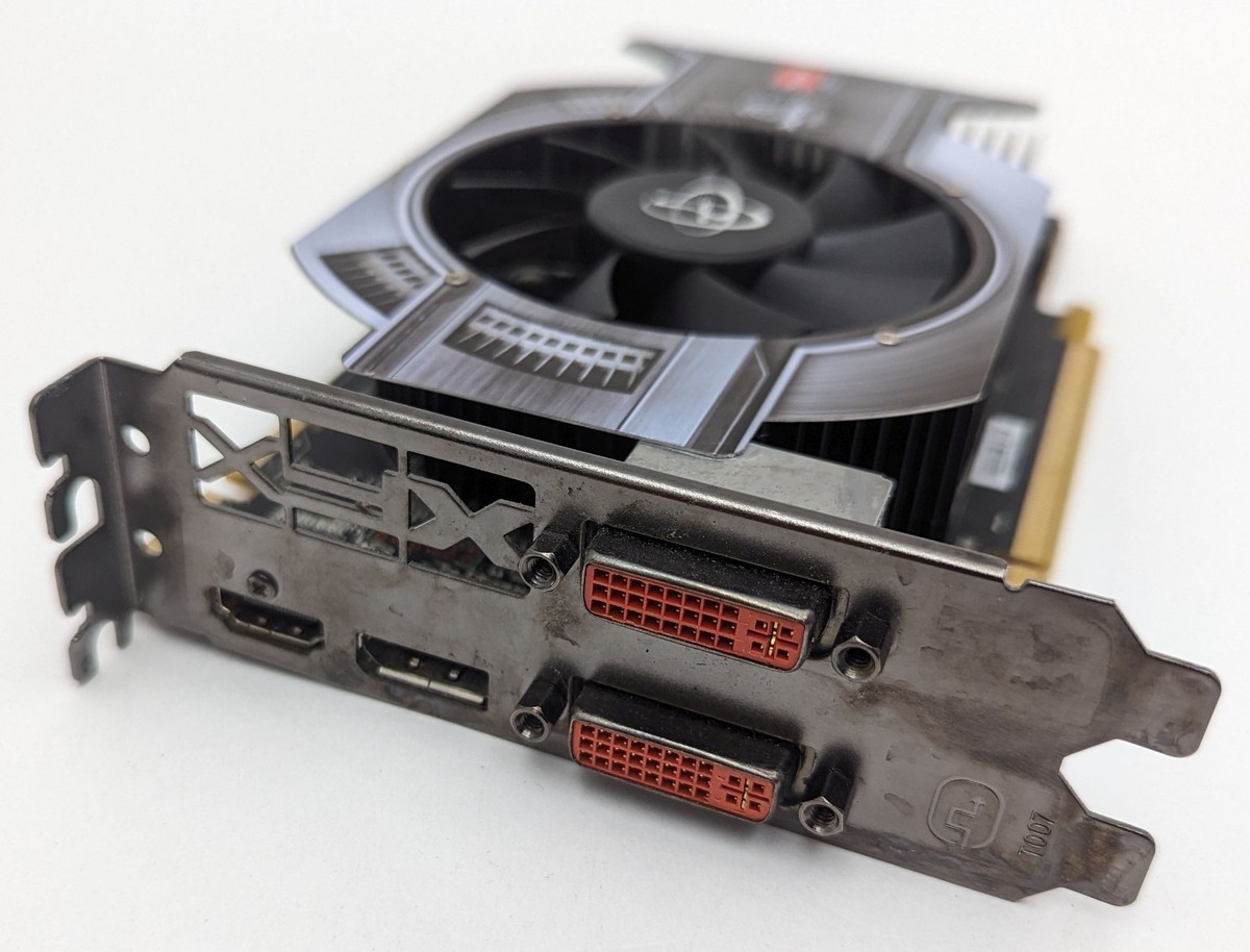 XFX AMD Radeon HD 6770 (HD-677X-ZNFC) 1 GB / 1 GB (max) GDDR5