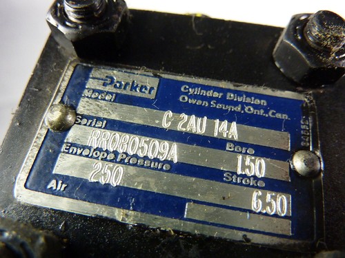 Parker C2AU14A Pneumatic Cylinder 1.5" Bore 6.5" Stroke 250 PSI USED - Picture 3 of 3