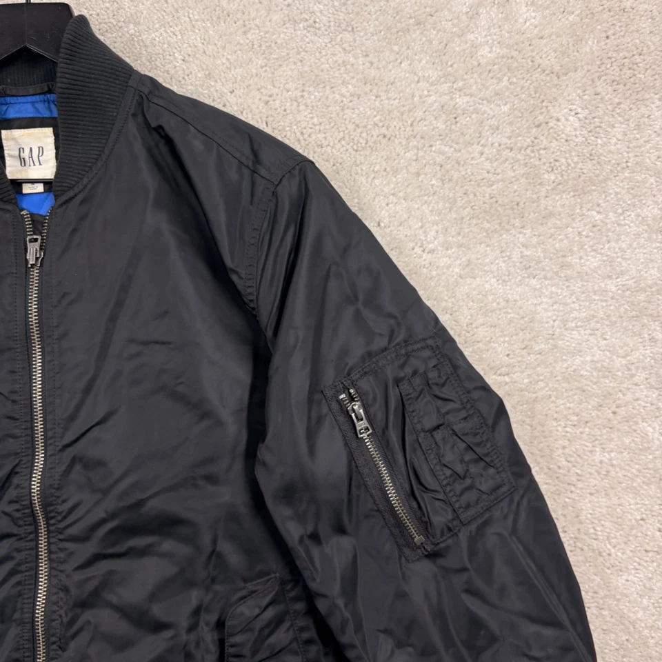 Chaqueta de bombardero Gap para hombre talla grande negra aislada cremallera completa bolsillos cortavientos Foto 3 de 4