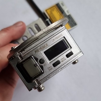 Keyence LR-TB5000C Lasersensor Sensor Distanzsensor Abstandssensor 5m Reichweite