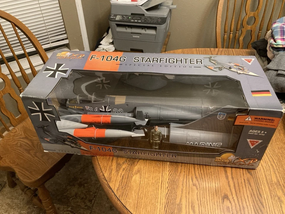 21st Century Ultimate Soldier XD 1:18 F-104G Starfighter marina alemana Foto 3 de 4