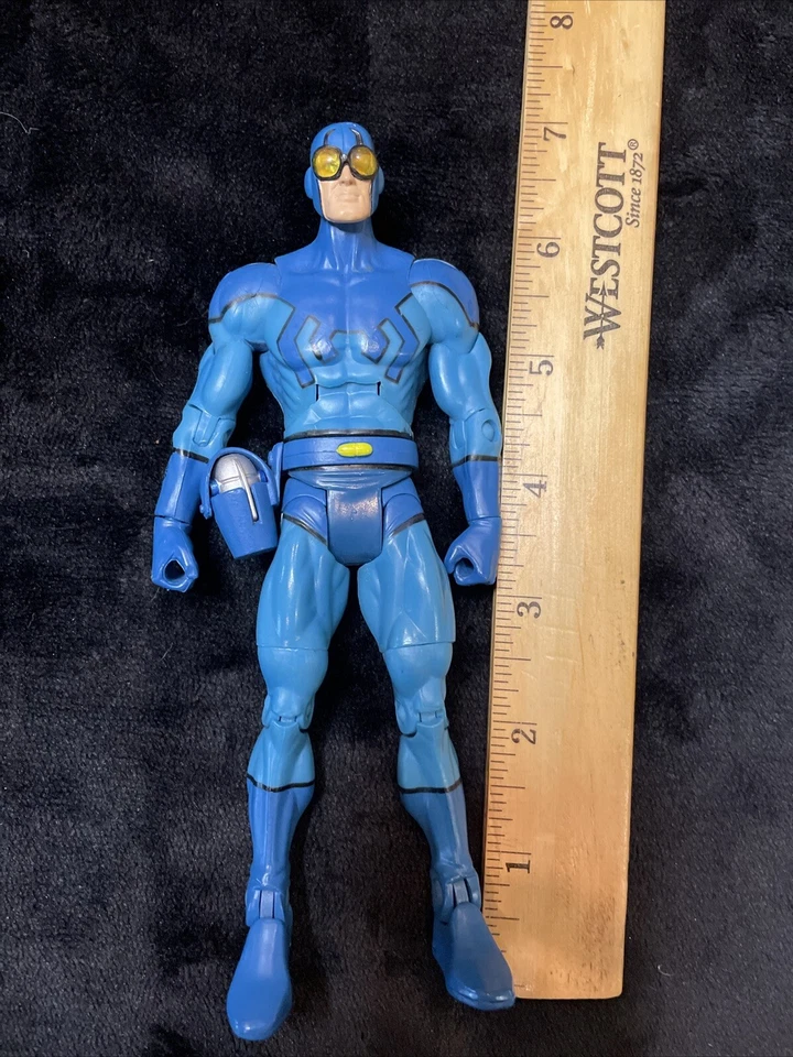 DC Universe Classics ESCARABAJO AZUL Ted Kord CON BLÁSTER Foto 4 de 4