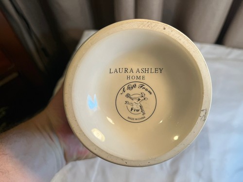 Laura Ashley Home FTD Florentine Style Vase - Picture 7 of 8