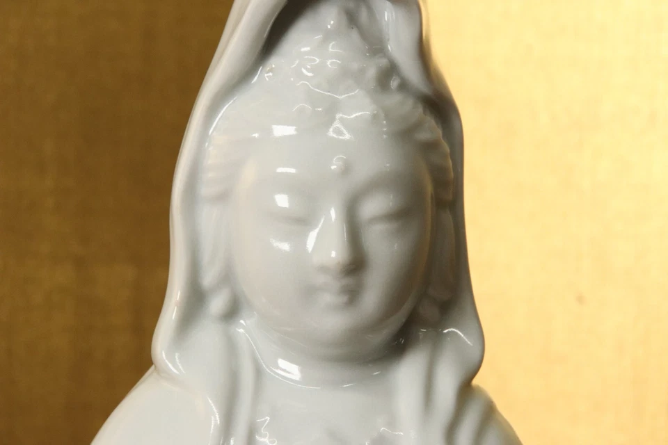 Antigua estatua japonesa Kutani Ware Pottey Kannon arte budista era Meiji siglo XIX Foto 3 de 4