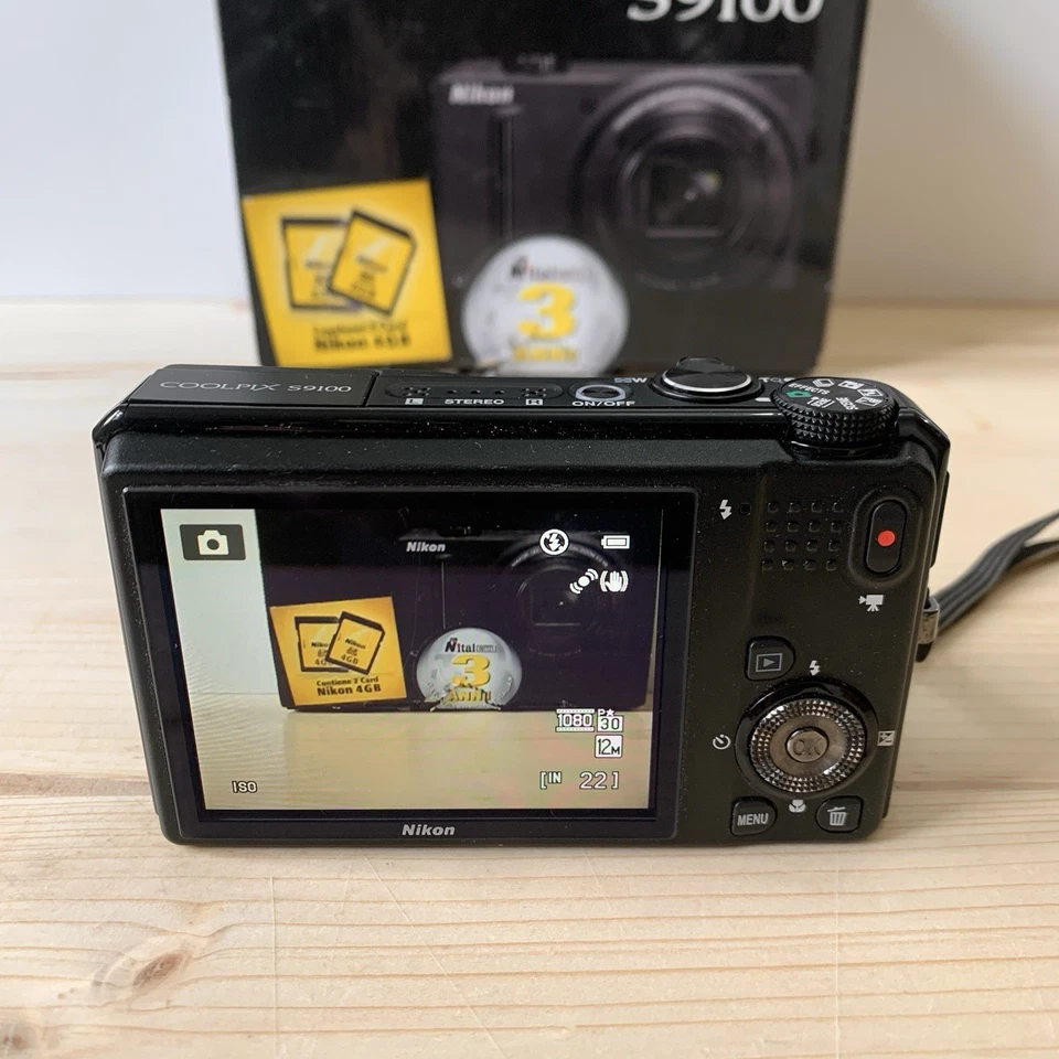 Fotocamera digitale compatta Nikon Coolpix S9100 12.1 MP 18x zoom ottico Full HD - Immagine 3 di 4