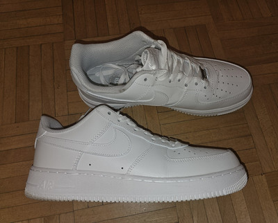 Nike Air Force 1 '07 Sneaker Herren Weiß Low Top EU 45 UK 10 CW2288 111