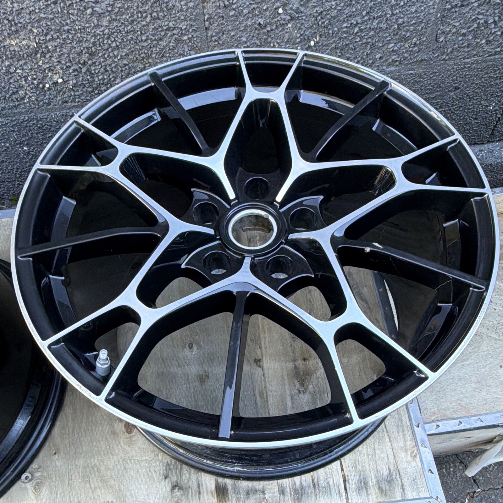 Aston Martin Vantage 2021 Wheels Set of 3