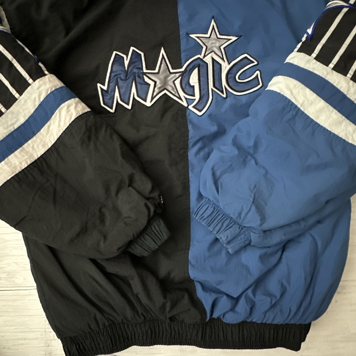 Vintage 90s Distressed NBA Orlando Magic Full Zip Starter Vintage 90s Distressed NBA Orlando Magic Full Zip Starter