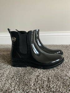 womens black rain booties