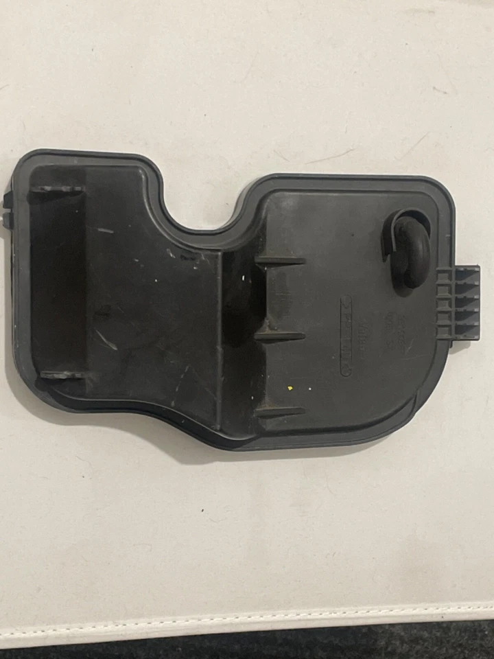 FIAT PUNTO MK2 TAPA ANTIPOLVO FARO 1999-2005 PUNTO BOMBILLA CUBIERTA 89100967 Foto 2 de 4