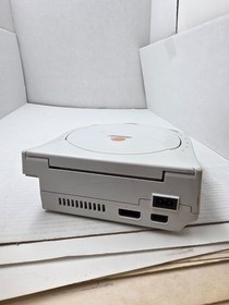 SEGA DREAMCAST CONSOLE HKT-3202  FOR PARTS OR REPAIR HAS POWER NO PICTURE #i30