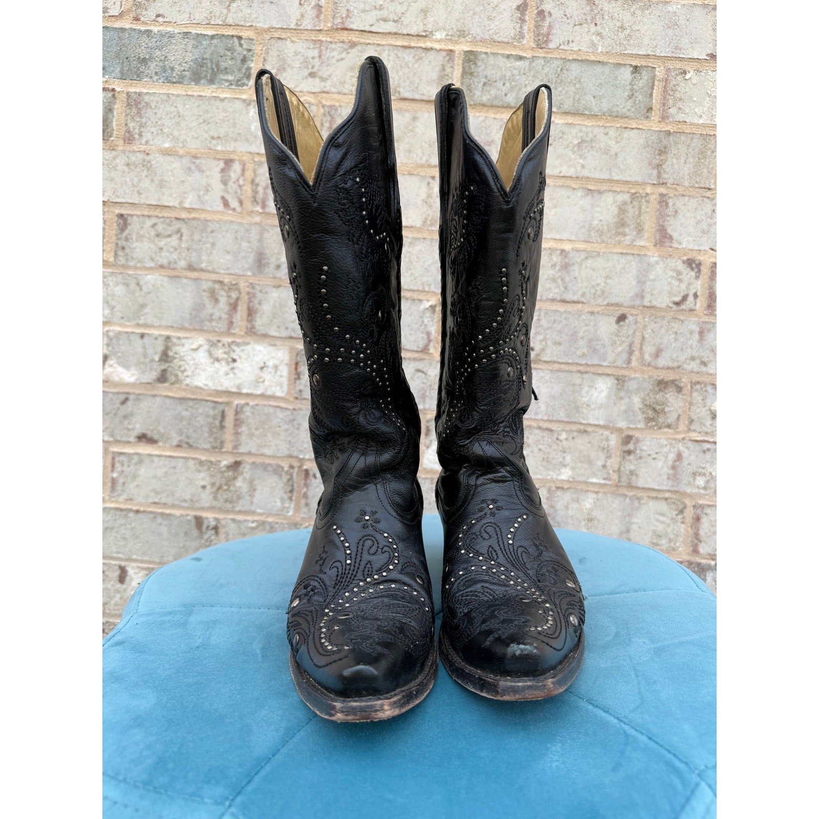 Black Embroidered Corral Western Boots - image 4