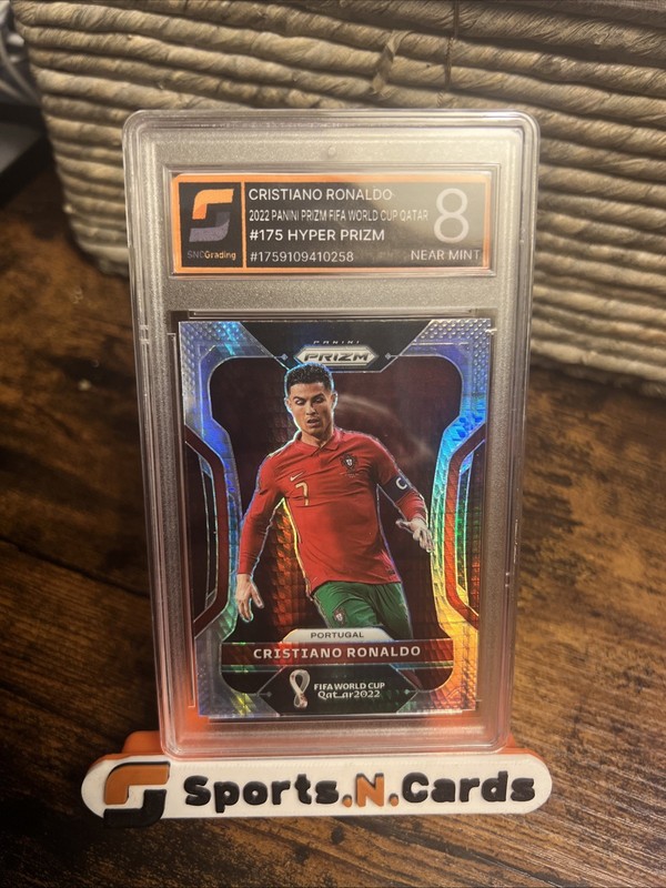 Christiano Ronaldo 2022 Panini Prizm World Cup Qatar 175 HYPER PRIZM  SNC 8 