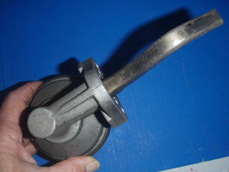 Pontiac 72 73 74 Firebird 1972 1973 1974 transmisión automática bomba de combustible 400 455 CA 40931 Foto 4 de 4