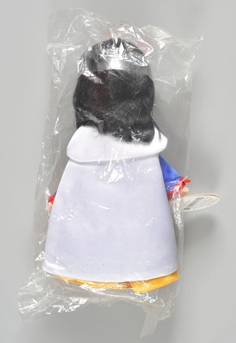 Precious Moments Snow White Doll 3rd Edition Fairytale Service 1572 NEW - Picture 2 of 5