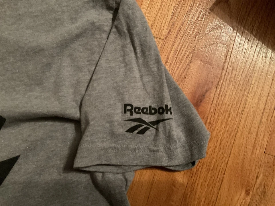 Camiseta UFC NYC Reebok XL Foto 4 de 4