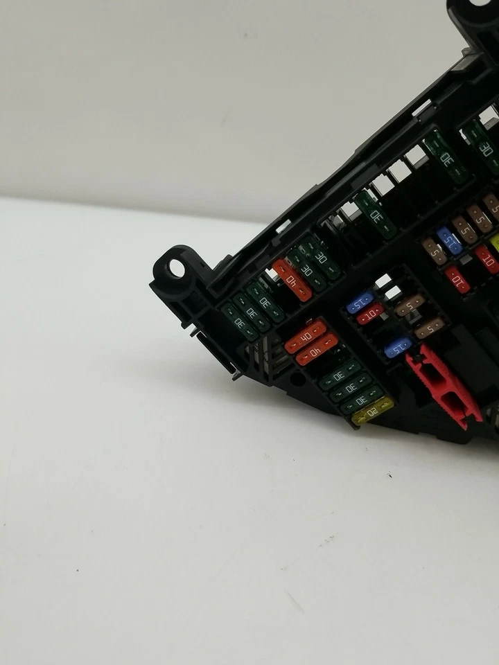 Bmw F10 F11 F12 F01 F02 5 6 7 серия задний багажник предохранитель соединительная коробка реле 9252812 - Изображение 4 из 4