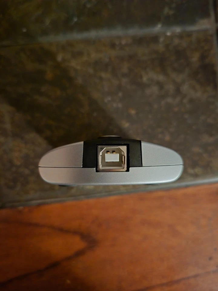 SanDisk Micro SD Card Reader with Three (3) Micro SD Adapters - Image 4 of 4