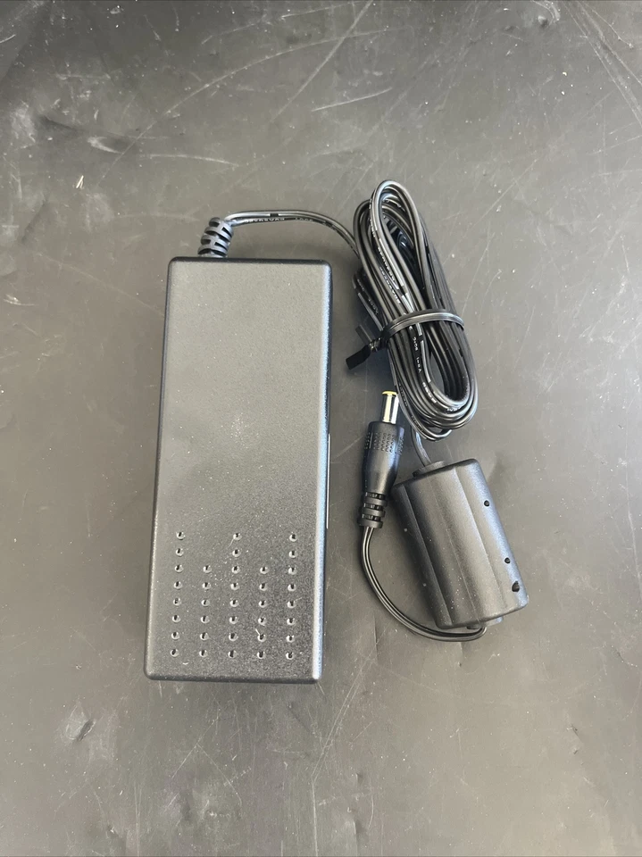 *NEW IN BOX* D-link DPE-101GI Gigabit Poe Injector + Warranty! - Image 4 of 4