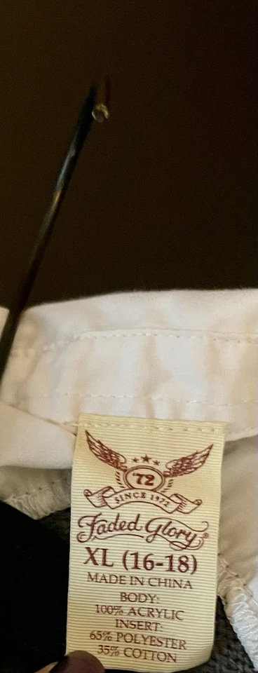 Suéter Top Glory Desteñido Talla XL (16-18) Gris Tejido con Cable con Acento Blusa Blanca Foto 2 de 4