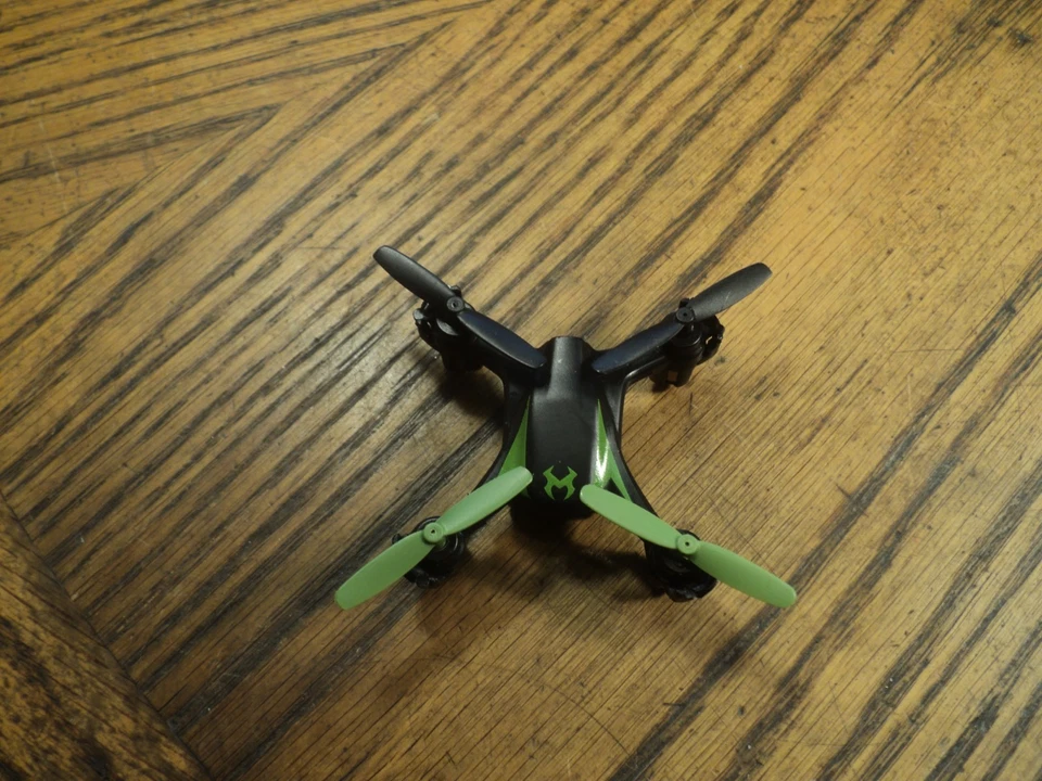 Sky Viper Dash Nano Drone w/Controller & Parts Indoor Flying Quadcopter  H1820SM - Image 3 of 4