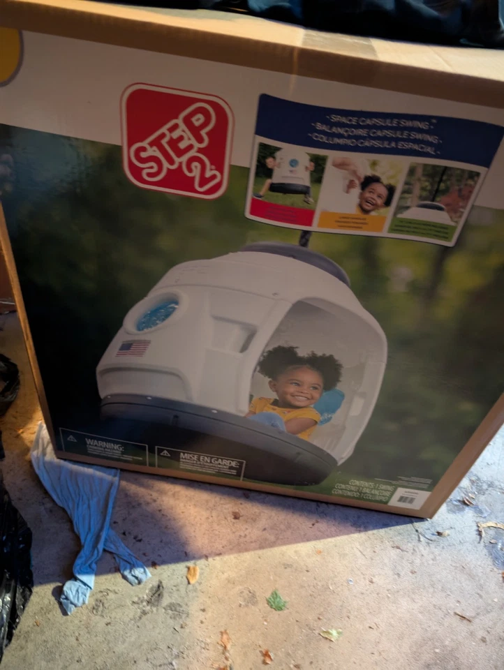 Columpio cápsula espacial Step2 para interior exterior casa de juegos columpio de plástico para niños 3+ Foto 4 de 4