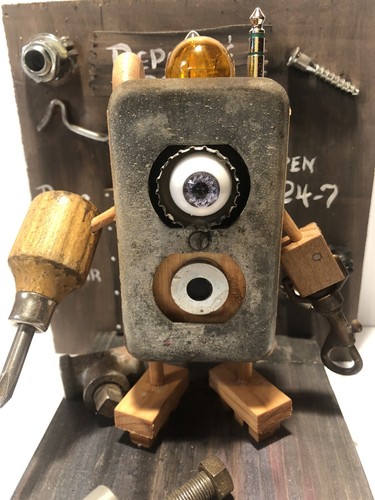 Robot Sci-fi - Found Object, Mixed Media Art - Picture 2 of 6