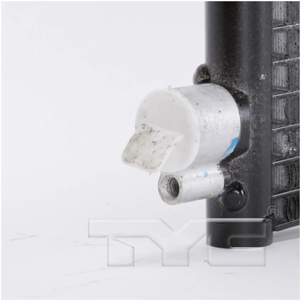 Condensador de aire acondicionado TYC 30093 para Jeep Compass 17-21 Foto 3 de 4